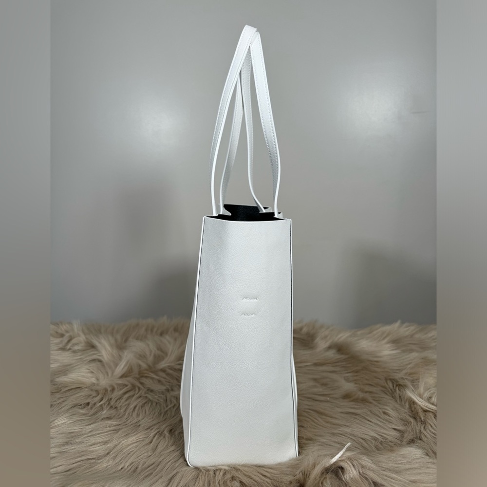 ❌❌❌SOLD❌❌❌Authentic New Balenciaga Everyday XS Shopping Tote Bag - Picture 4 of 12